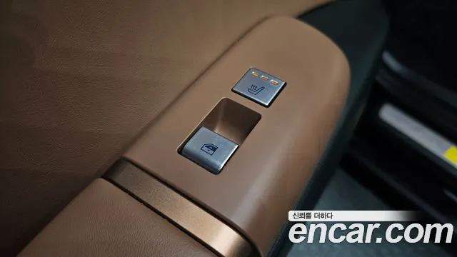 Hyundai Grandeur GN7 — Фото автомобиля 25