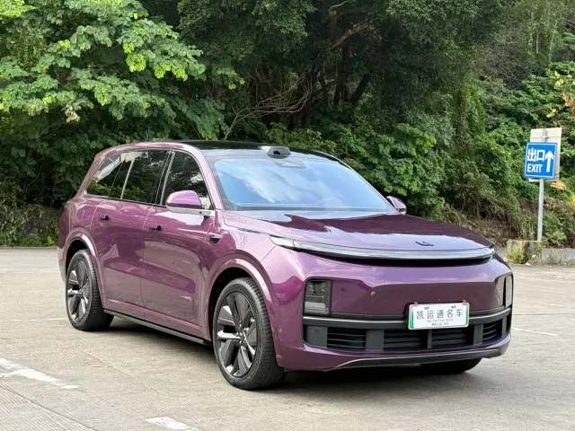 Li Auto L9 — Фото автомобиля 2