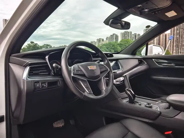 Cadillac XT5 — Фото автомобиля 12