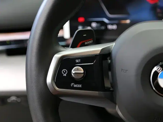 BMW 5 Series — Фото автомобиля 17