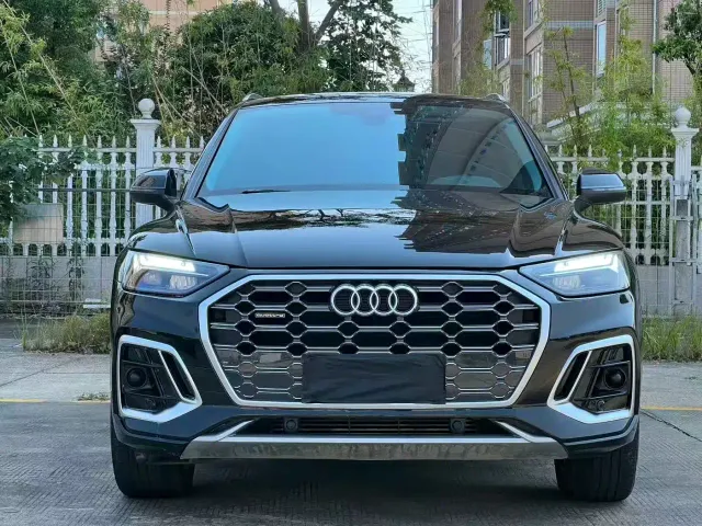 Audi Q5L — Фото автомобиля 2