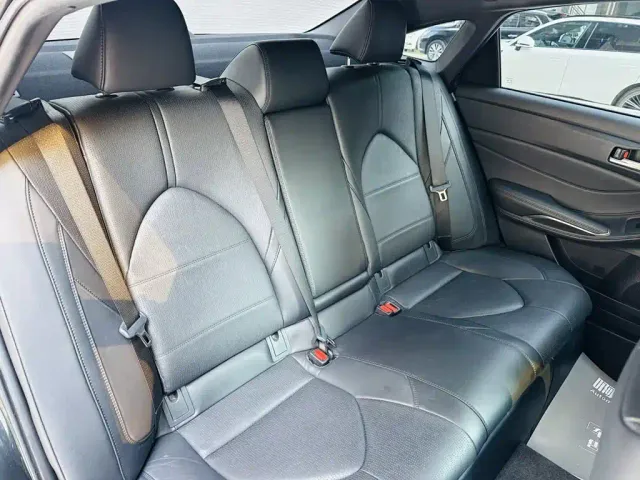Toyota Avalon — Фото автомобиля 8