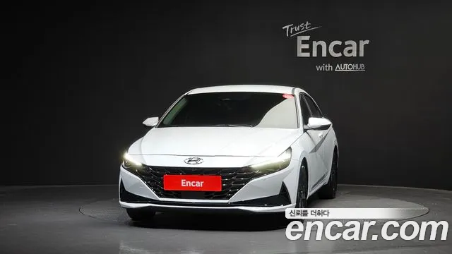 Hyundai AVANTE Avante (CN7) — Фото автомобиля 3