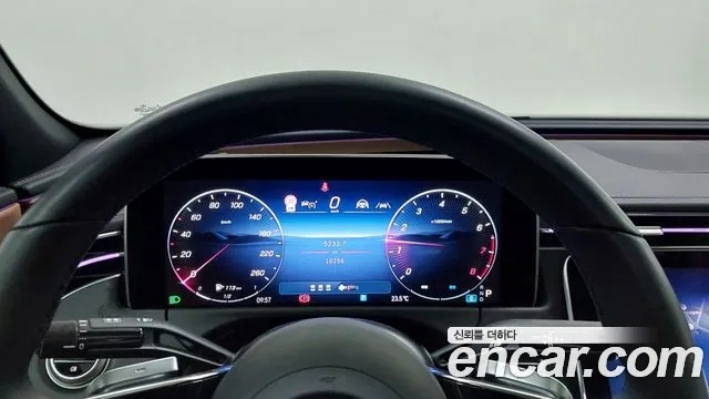 Mercedes-Benz E-Class W214 — Фото автомобиля 8