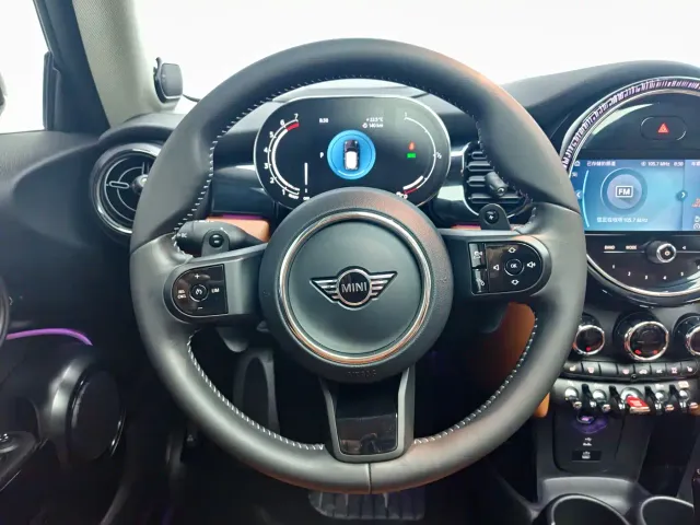 MINI Hatch — Фото автомобиля 15