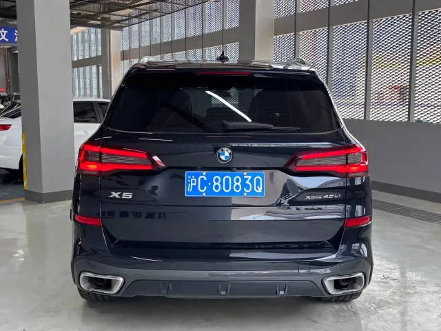 BMW X5 — Фото автомобиля 12