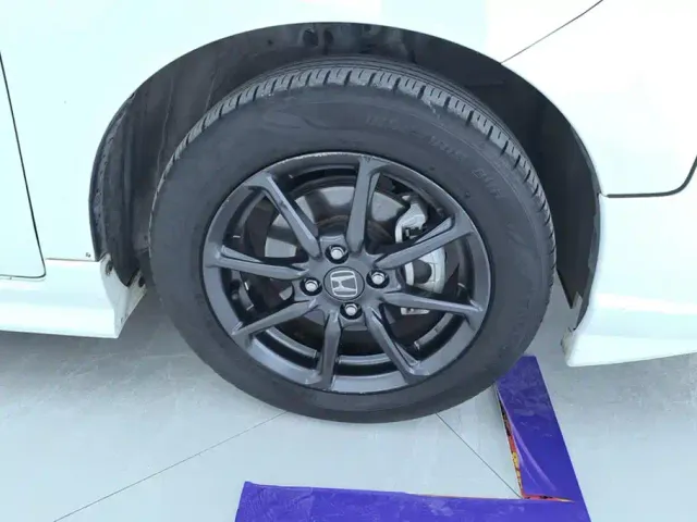 Honda Fit — Фото автомобиля 6