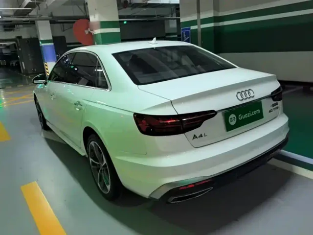 Audi A4L — Фото автомобиля 22