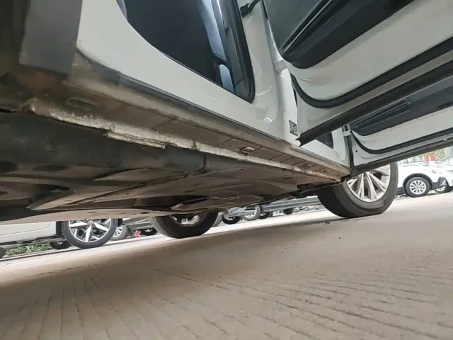 Volkswagen Tiguan L — Фото автомобиля 20