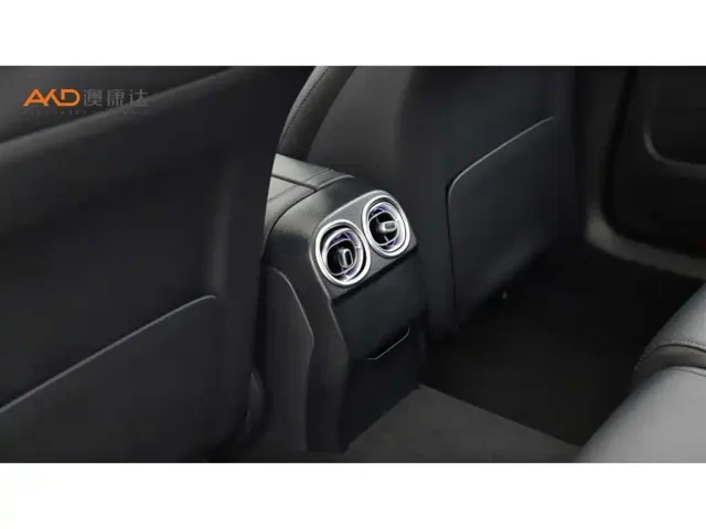 Mercedes-Benz C-Class — Фото автомобиля 9