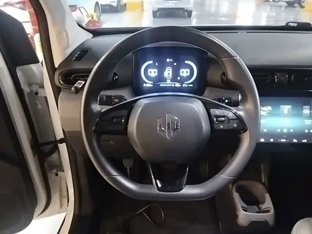 Leapmotor T03 — Фото автомобиля 10