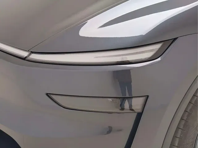 Tesla Model Y — Фото автомобиля 13