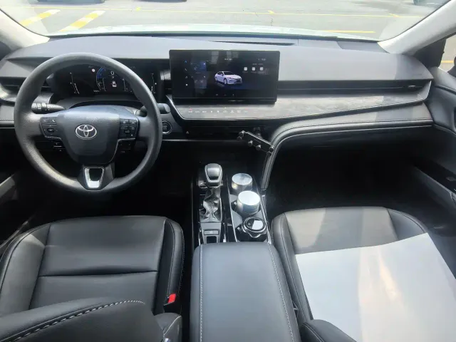 Toyota Camry — Фото автомобиля 10