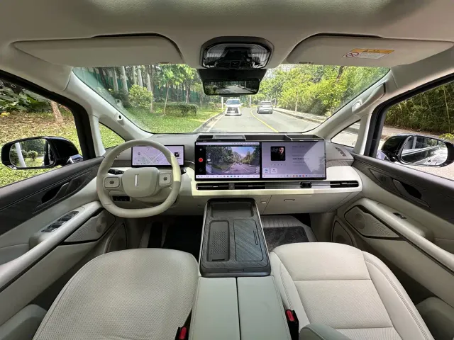 Wey Alpine — Фото автомобиля 12