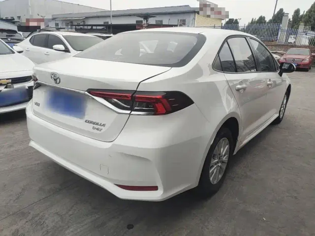 Toyota Corolla — Фото автомобиля 6