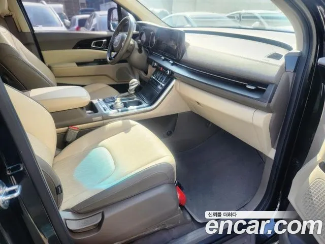 Kia Carnival Generation 4 — Фото автомобиля 9