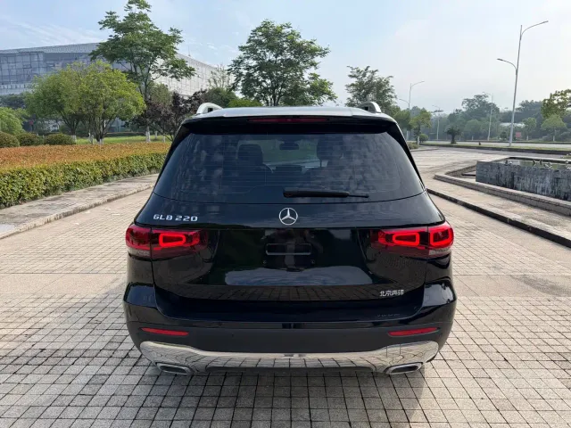 Mercedes-Benz GLB-Class — Фото автомобиля 5