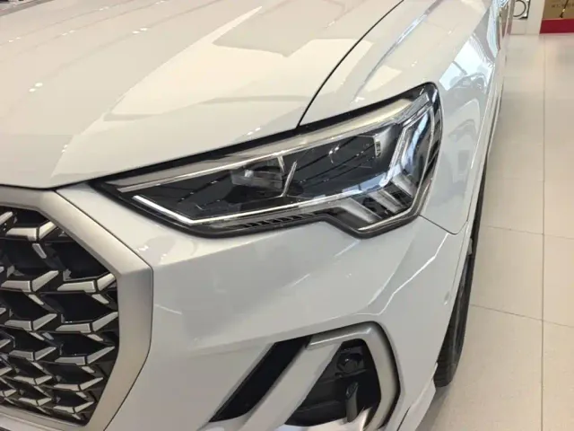 Audi Q3 — Фото автомобиля 23