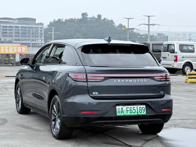 Leapmotor C11 — Фото автомобиля 18