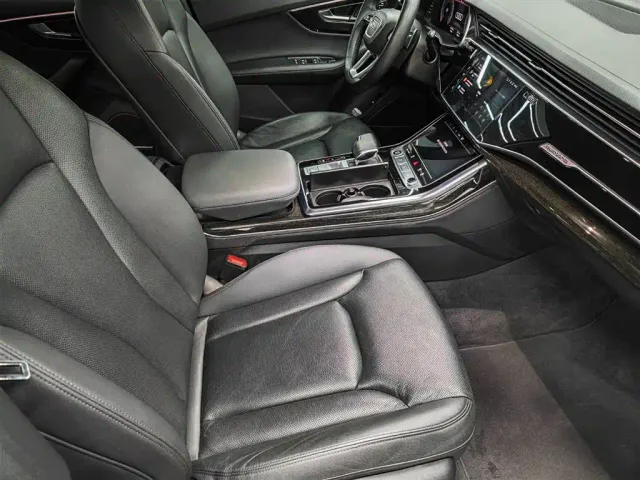 Audi Q7 — Фото автомобиля 14