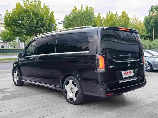 Mercedes-Benz V-Class — Фото автомобиля 19