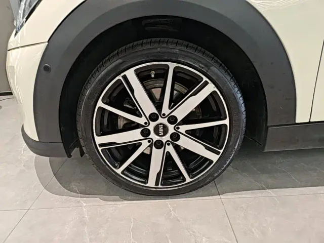 MINI Hatch — Фото автомобиля 22