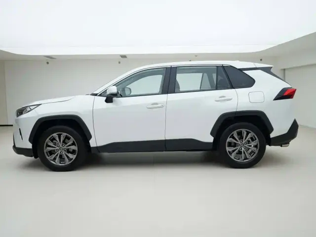 Toyota RAV4 Rongfang 2023 2.0L CVT 2WD Fashion Edition — Фото автомобиля 3