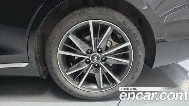 Hyundai Grandeur New — Фото автомобиля 6