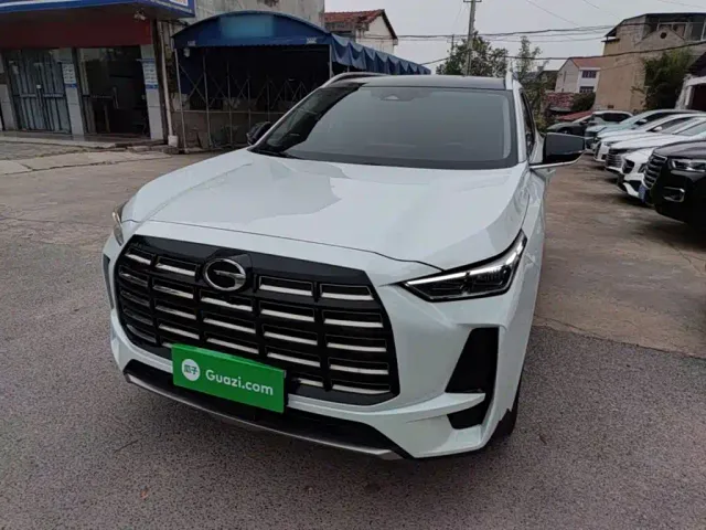 Фотография автомобиля — GAC Trumpchi GS4