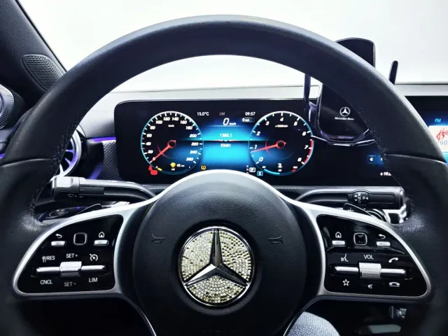 Mercedes-Benz A-Class — Фото автомобиля 11