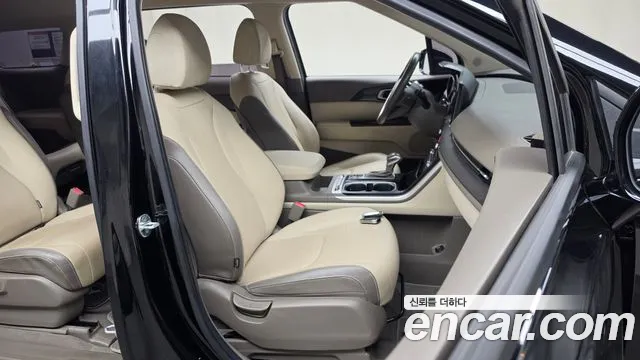 Kia Carnival 4th Gen — Фото автомобиля 17
