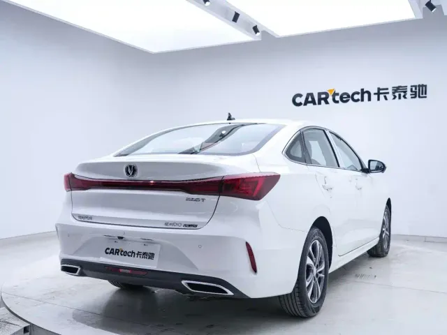 Changan Eado — Фото автомобиля 21