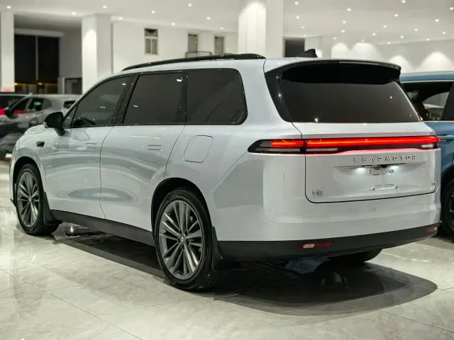 Leapmotor C16 — Фото автомобиля 4