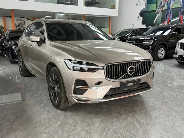 Volvo XC60 — Фото автомобиля 3