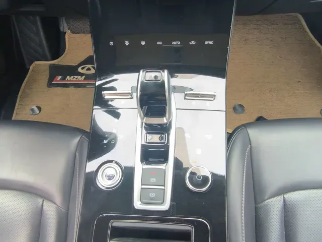 Chery Tiggo 8 — Фото автомобиля 7