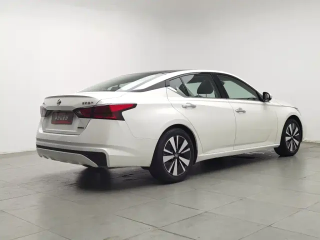 Nissan Teana — Фото автомобиля 2