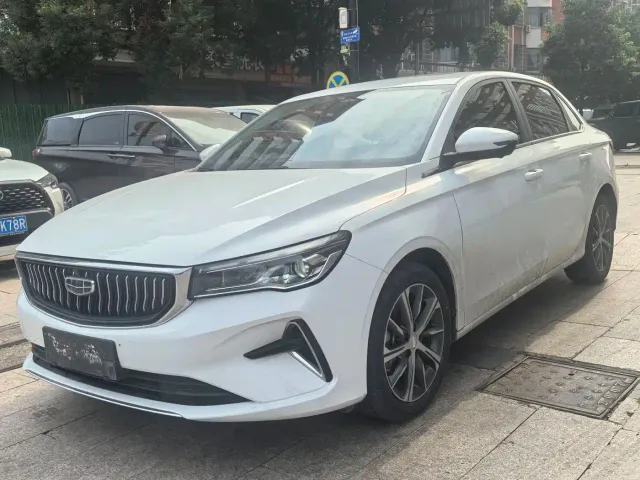 Фотография автомобиля — Geely Emgrand