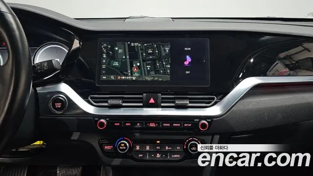 Kia Niro — Фото автомобиля 20