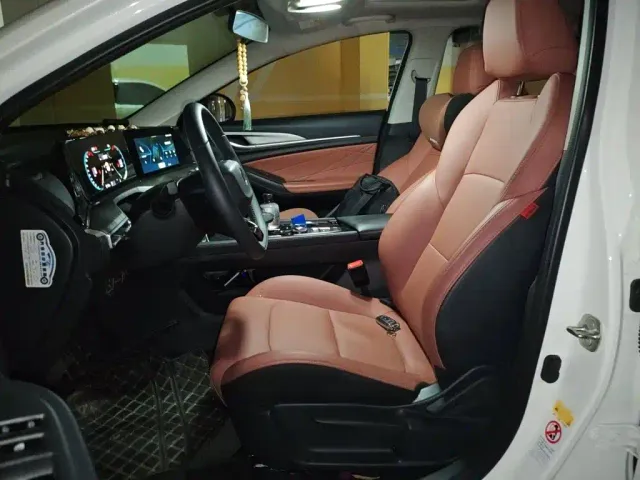 Changan Eado — Фото автомобиля 7