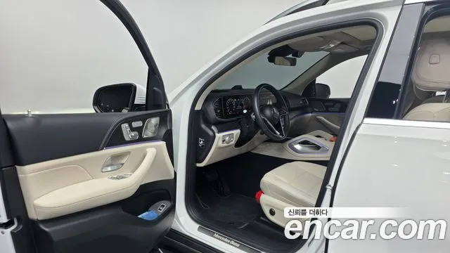 Mercedes-Benz GLE-Class — Фото автомобиля 10