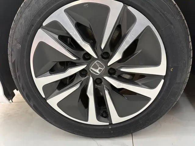 Honda Inspire — Фото автомобиля 2