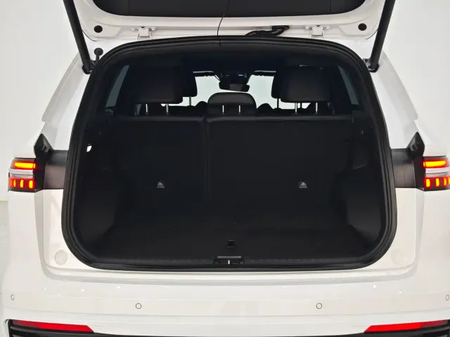 Geely Xingyue L — Фото автомобиля 11