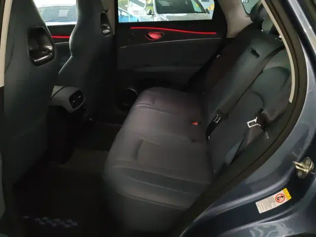 BYD Hai Shi 07 DM-i — Фото автомобиля 11
