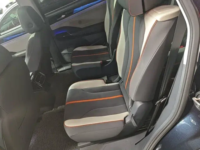 Volkswagen ID.6 Crozz — Фото автомобиля 16