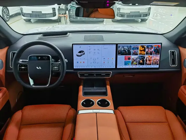Li Auto L7 — Фото автомобиля 5