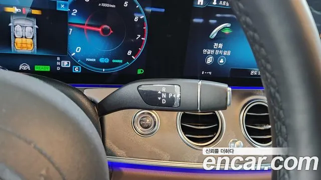 Mercedes-Benz E-Class E-класс W213 E350 4MATIC Exclusive — Фото автомобиля 19