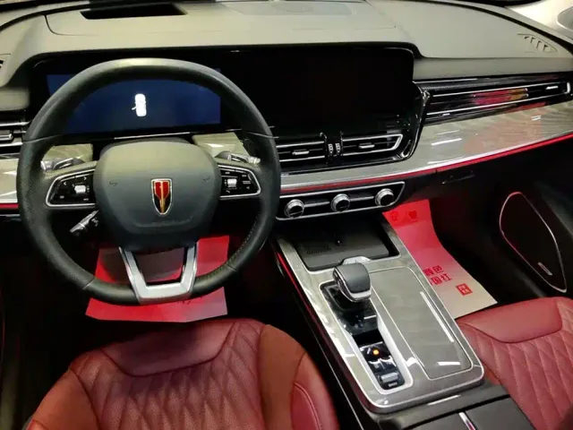 Hongqi HS5 — Фото автомобиля 12