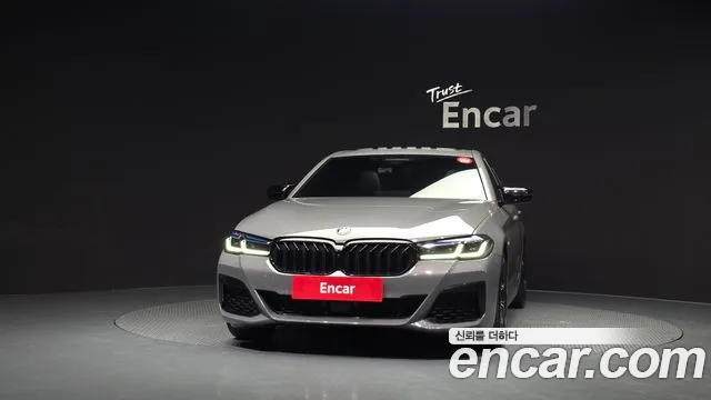 BMW 5-Series — Фото автомобиля 3