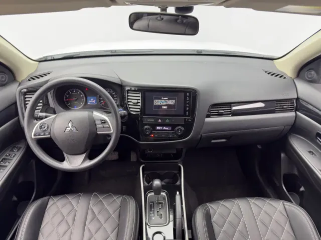Mitsubishi Outlander — Фото автомобиля 13