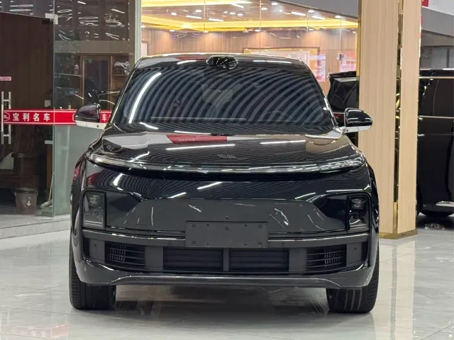 Фотография автомобиля — Li Auto L9